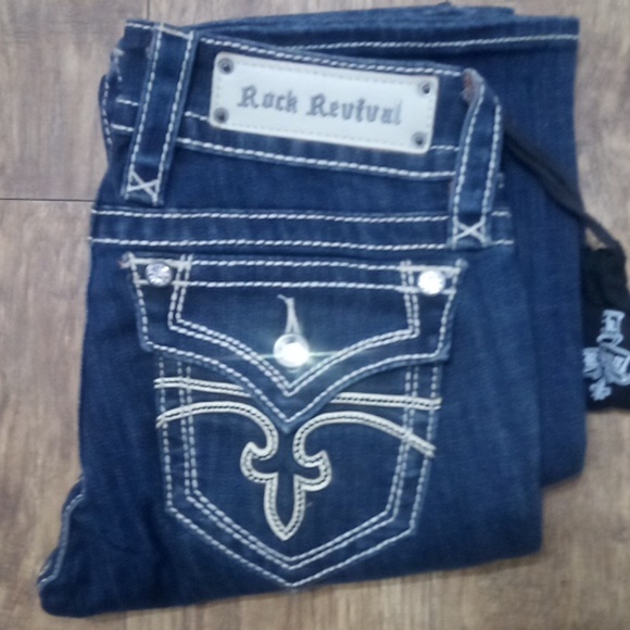 Rock Revival Women's 26 Bootcut Celine Bejeweled Faux Leather Flap Pockets NWOT - Picture 3 of 12